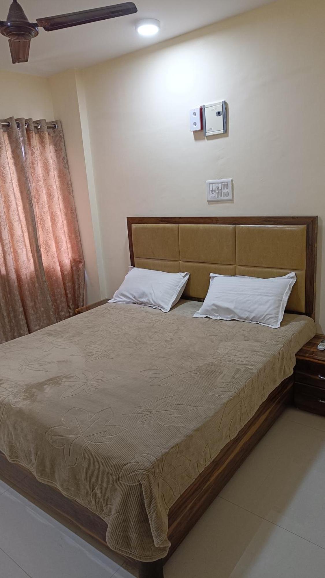 Divine Residency Hotel Navi Mumbai Exterior foto